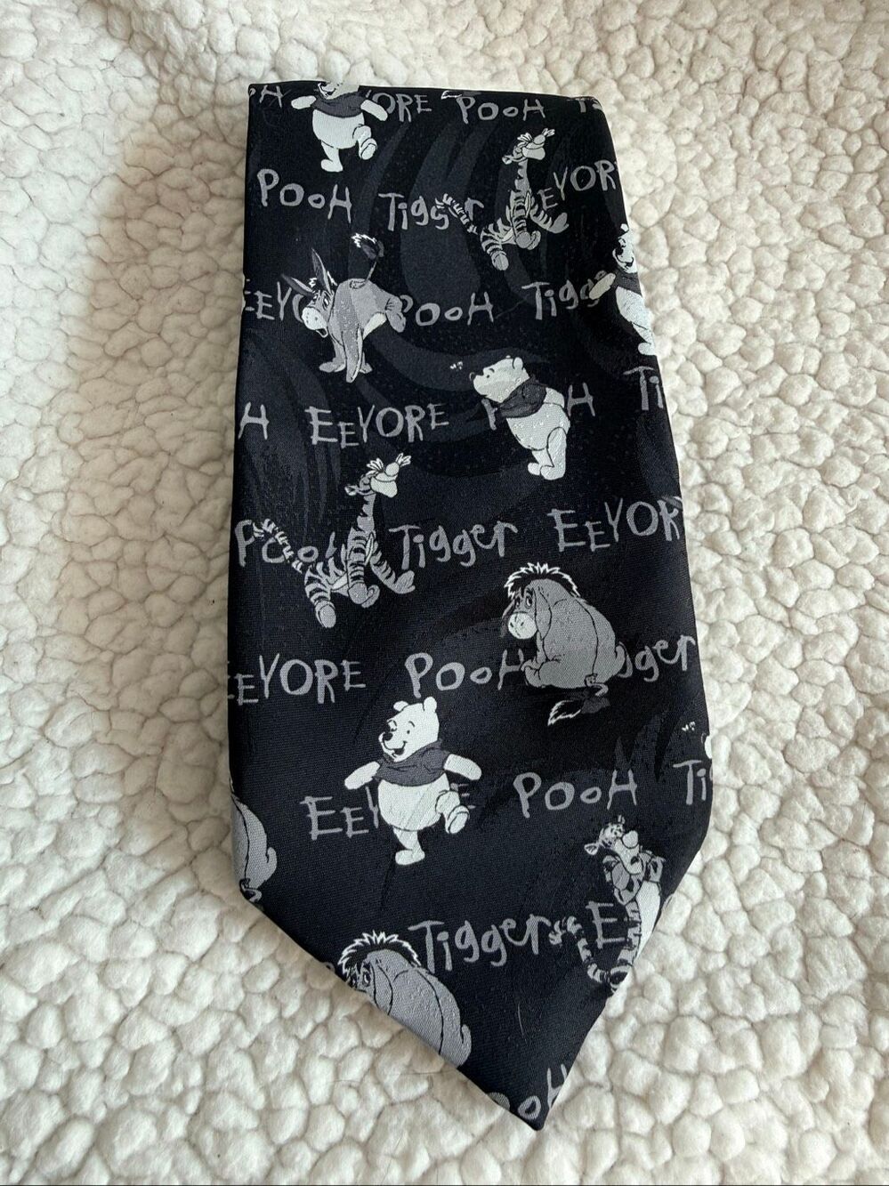 Exquisite Apparel Winnie the Pooh Tie